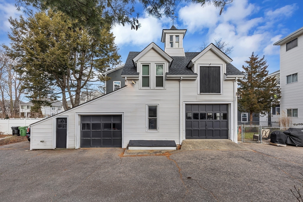 76 Hovey Street, Unit 3 Watertown, MA 02472 - Photo 2 of 32