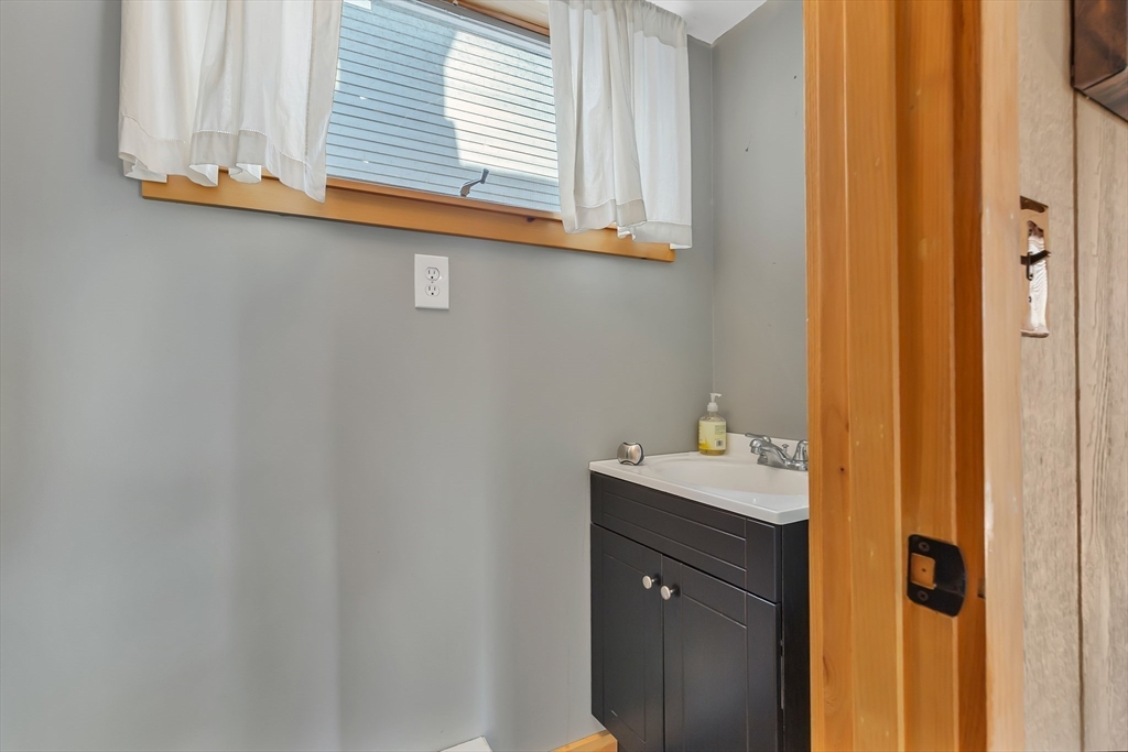 76 Hovey Street, Unit 3 Watertown, MA 02472 - Photo 30 of 32