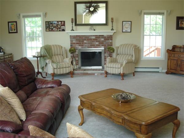 49 Meadowbrook Road Franklin, MA 02038 - Photo 11 of 30 Gallery Image 11