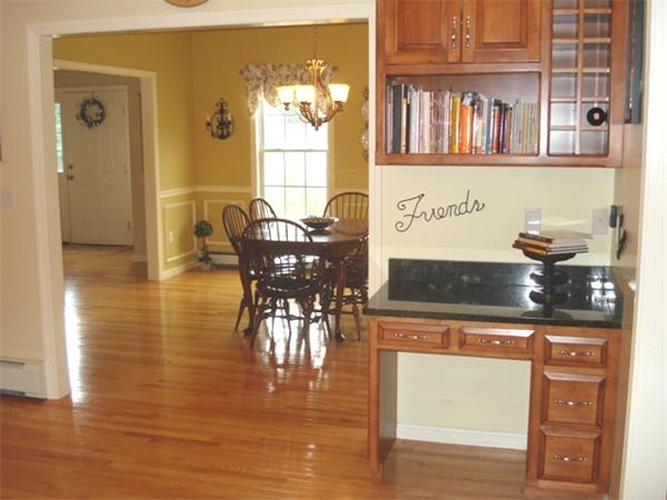 49 Meadowbrook Road Franklin, MA 02038 - Photo 8 of 30 Gallery Image 8