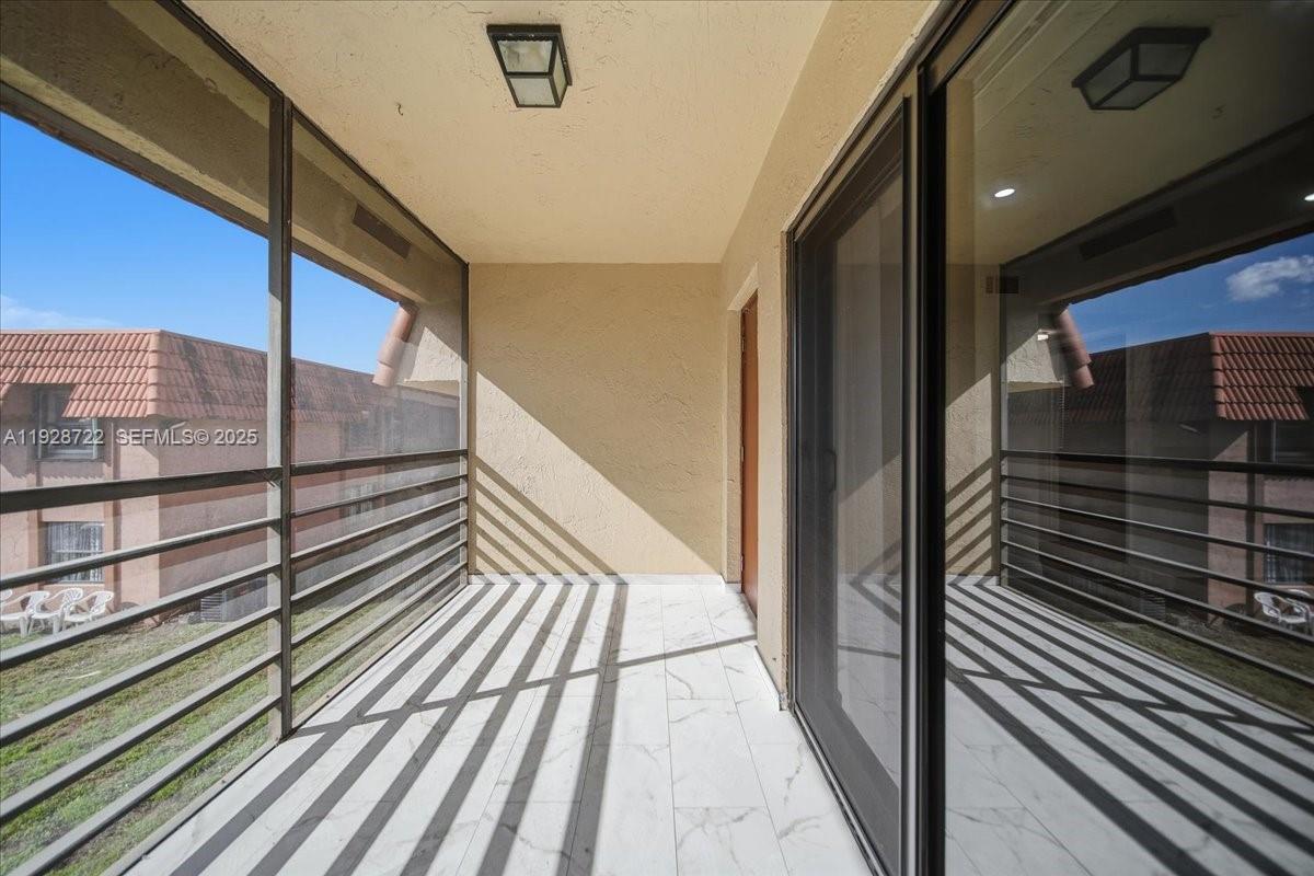 Hialeah Hialeah, FL 33016 - Photo 6 of 32 a view of balcony