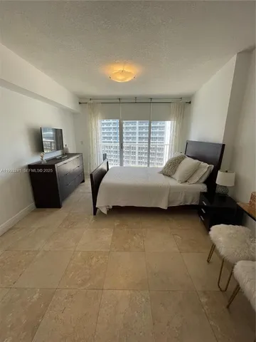 $2,800 | 1750 North Bayshore Drive, Unit 2904, Miami, FL 33132