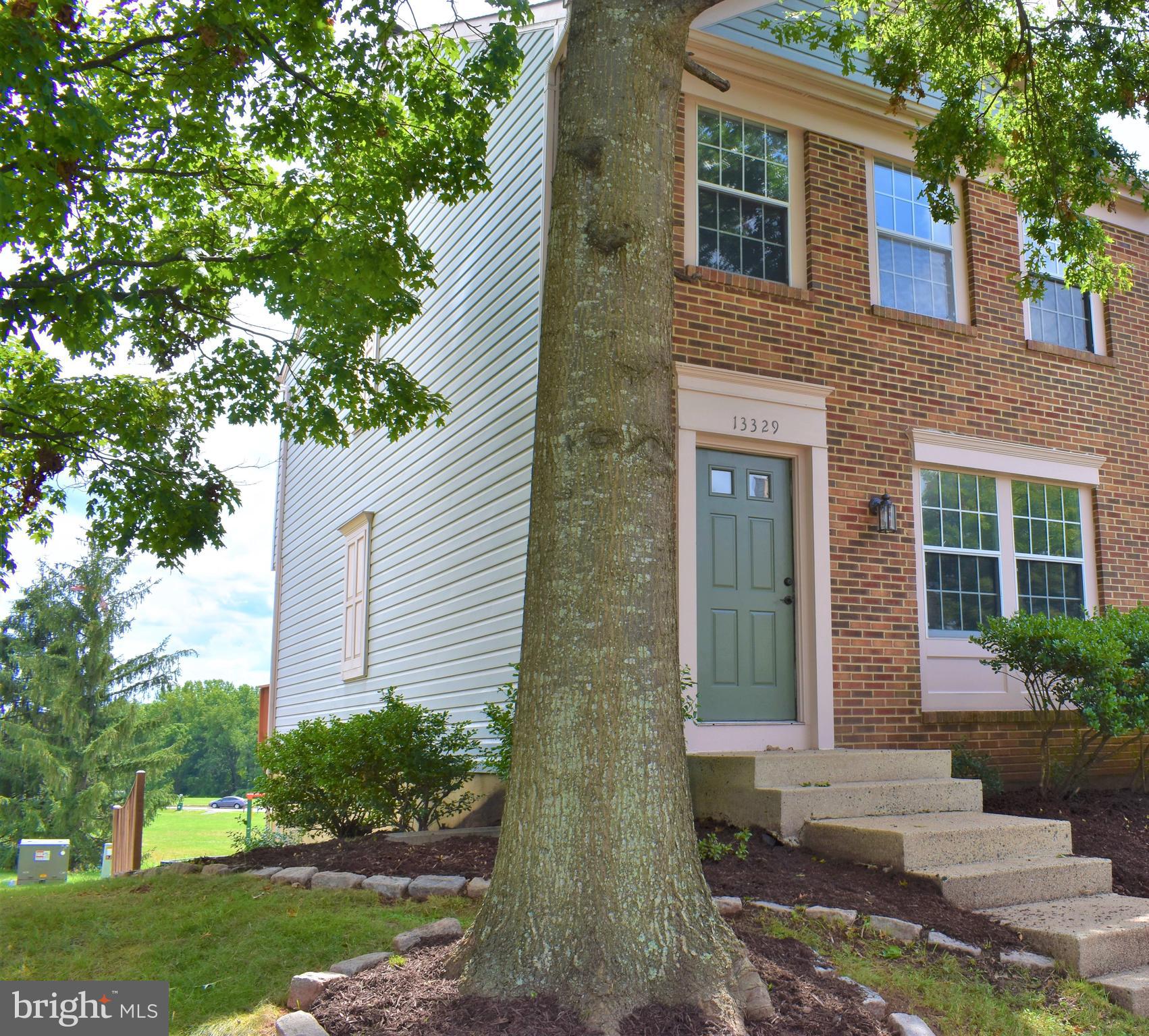 13329 Burkitts Road Fairfax, VA 22033 - Photo 2 of 67