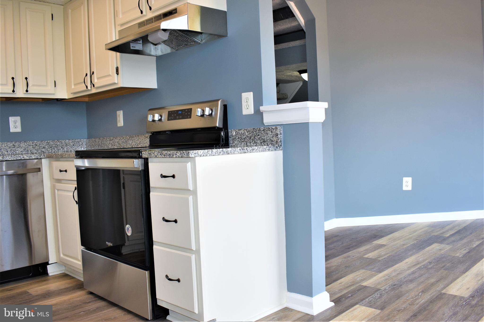 13329 Burkitts Road Fairfax, VA 22033 - Photo 18 of 67