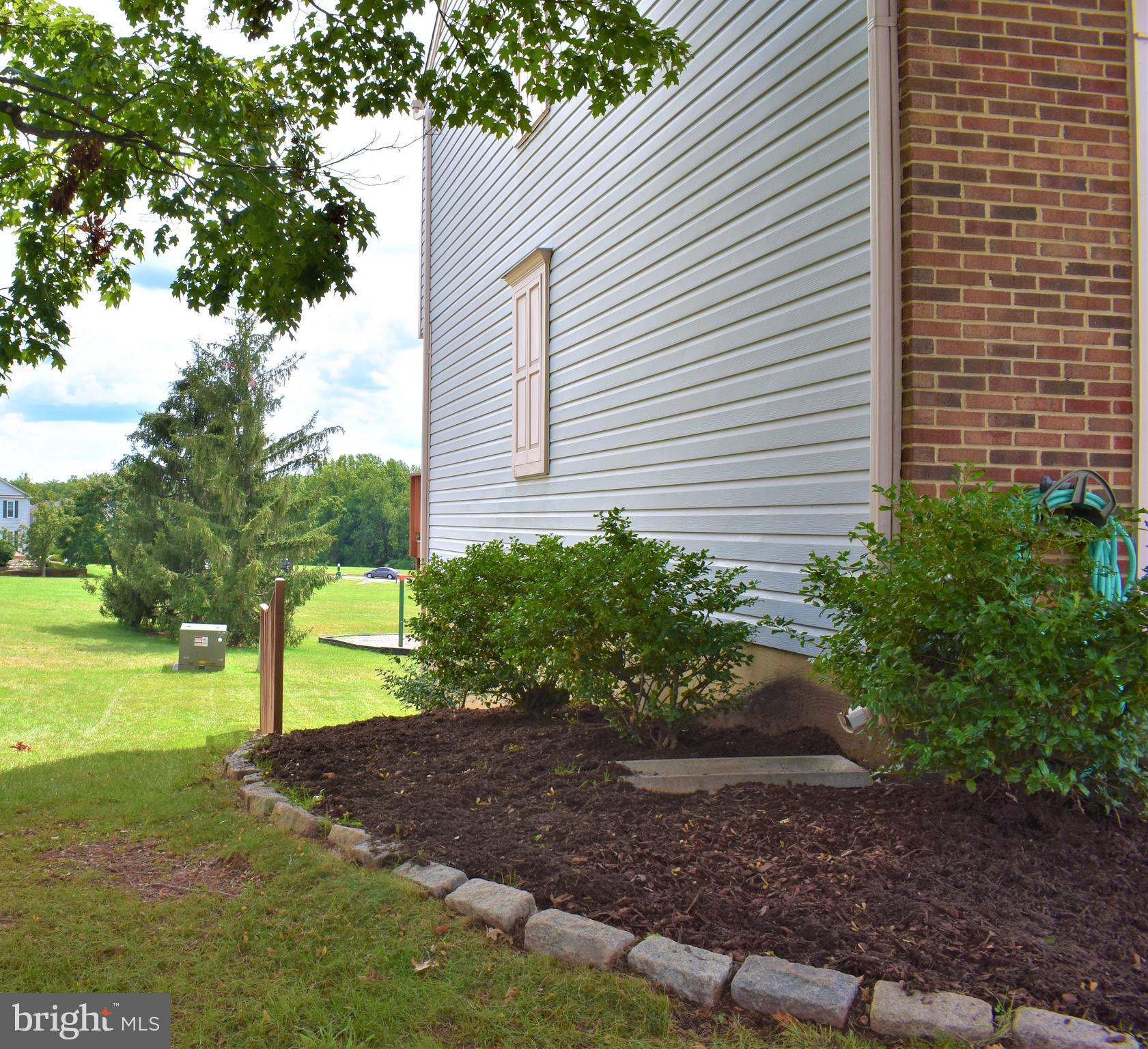 13329 Burkitts Road Fairfax, VA 22033 - Photo 3 of 67