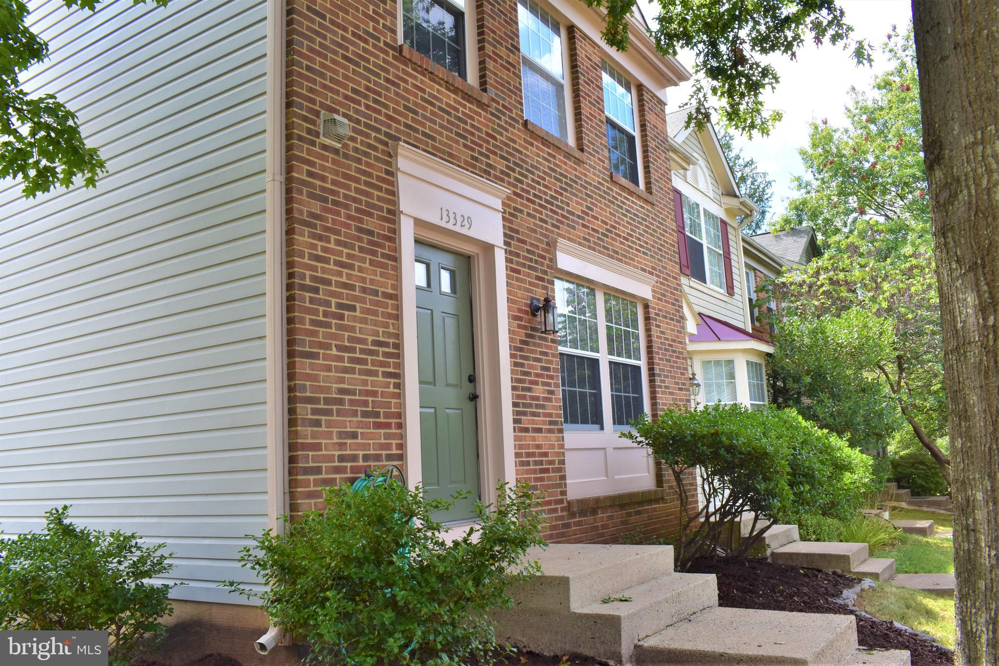 13329 Burkitts Road Fairfax, VA 22033 - Photo 4 of 67