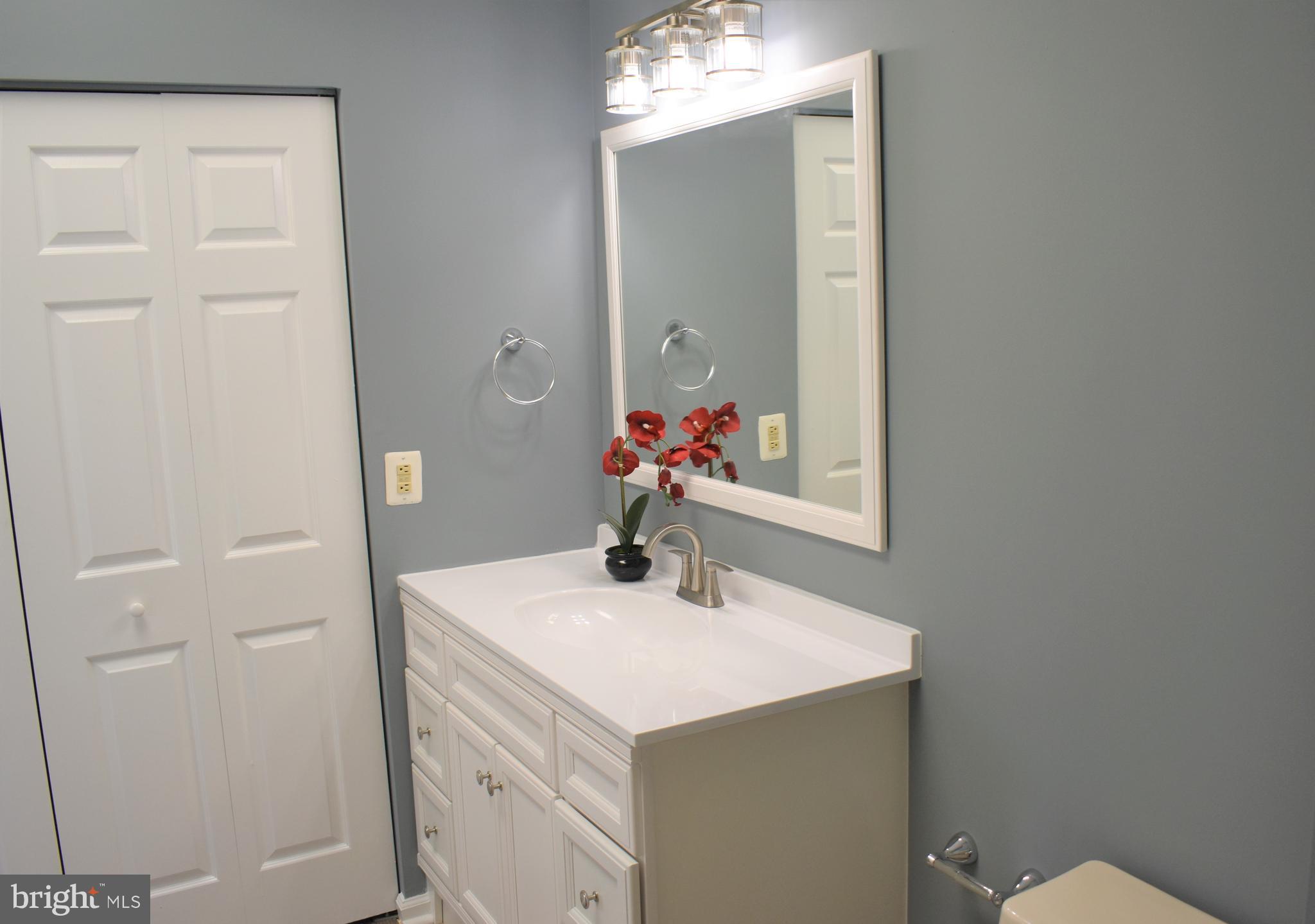13329 Burkitts Road Fairfax, VA 22033 - Photo 37 of 67