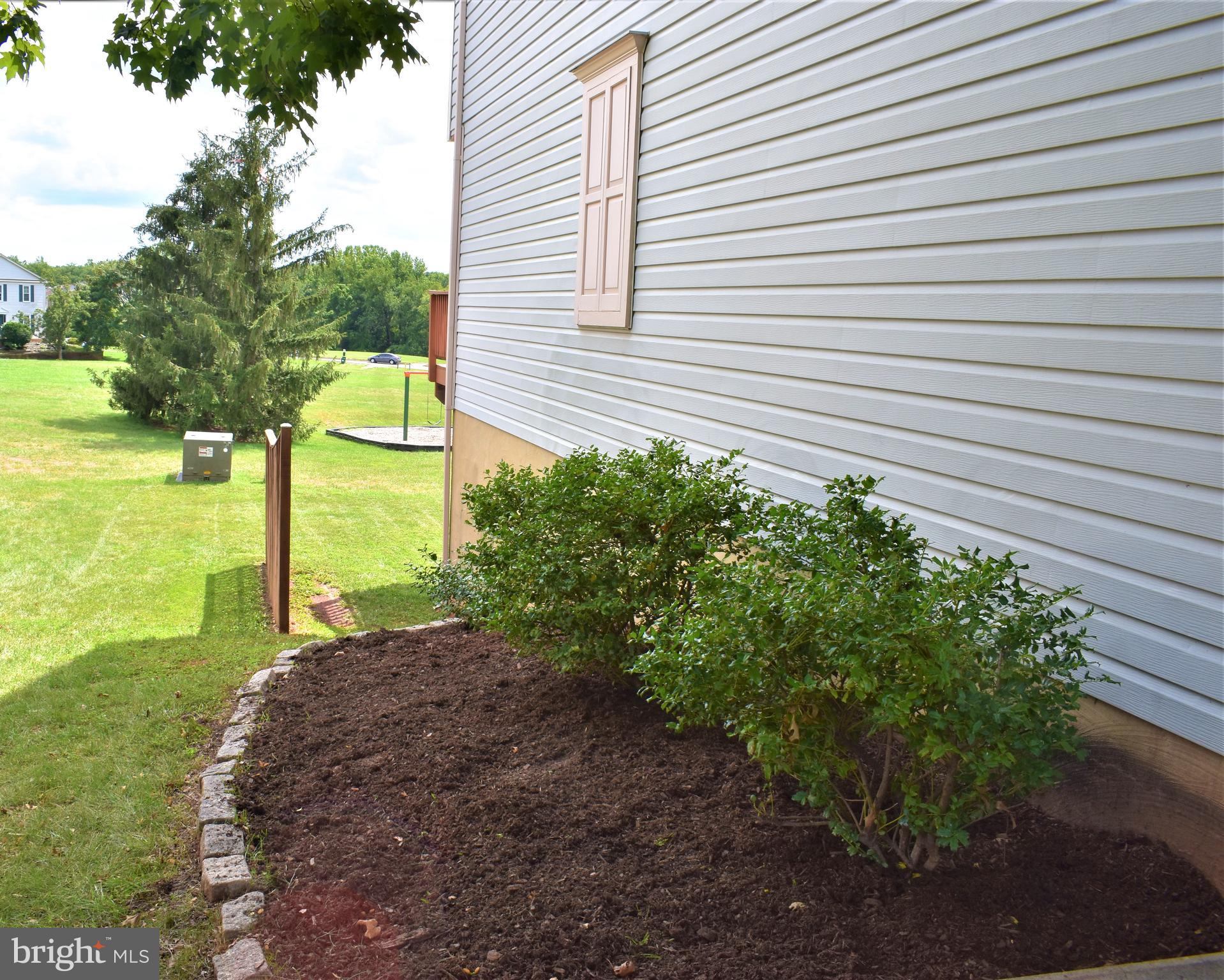 13329 Burkitts Road Fairfax, VA 22033 - Photo 5 of 67