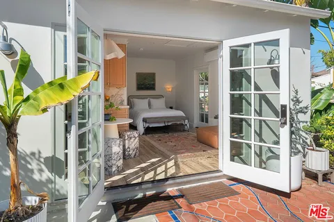 $1,795,000 | 1851 Stearns Drive, Los Angeles, CA 90035