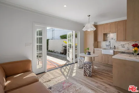 $1,795,000 | 1851 Stearns Drive, Los Angeles, CA 90035