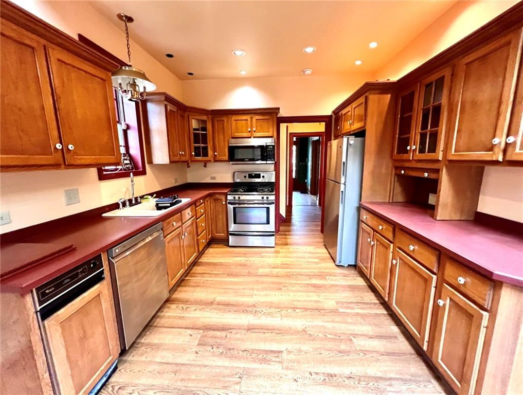 22 Emerson Avenue Pittsburgh, PA 15205 - Photo 10 of 29