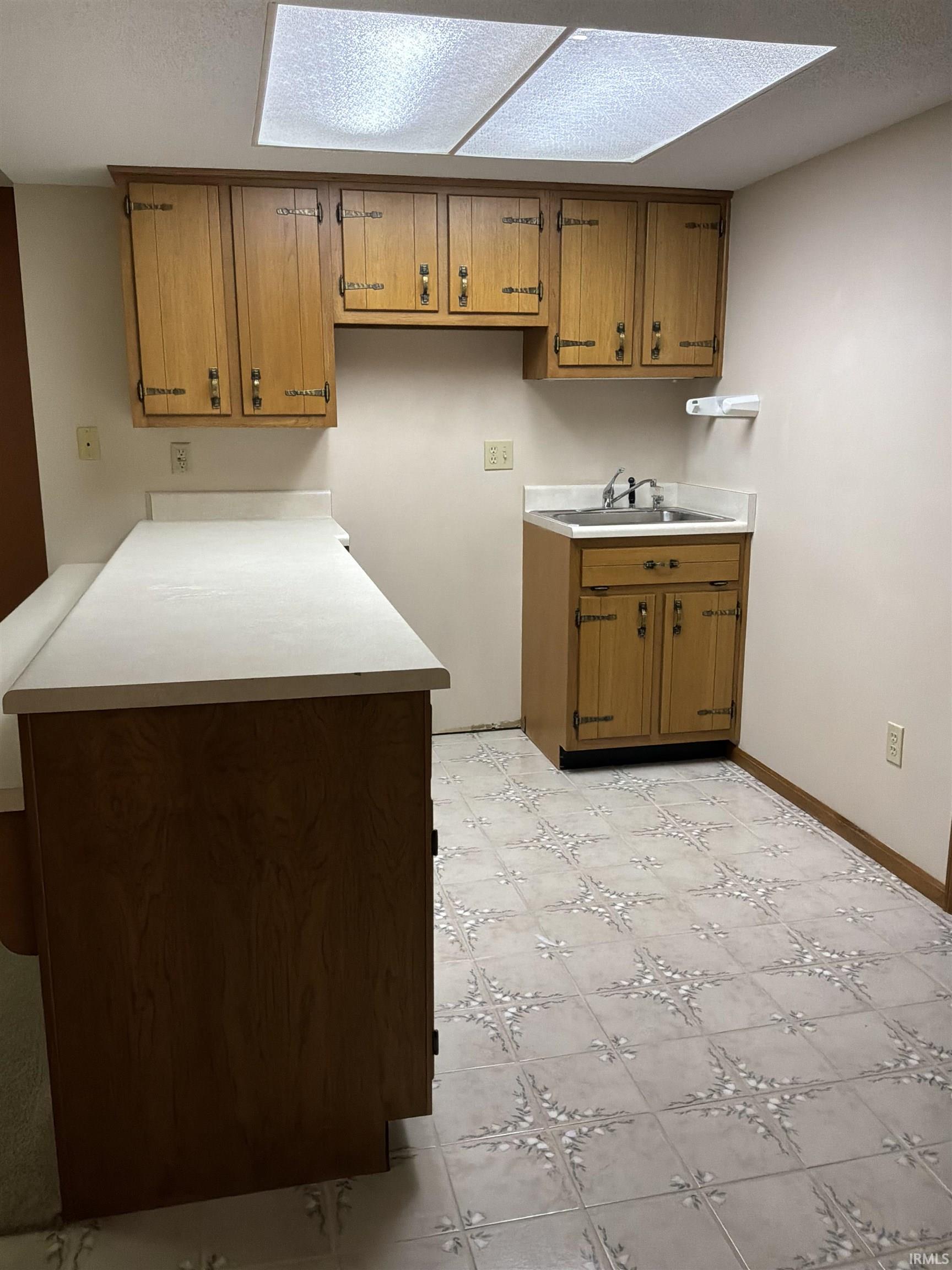 11527 Rio Vista Avenue Leo, IN 46765 - Photo 4 of 32