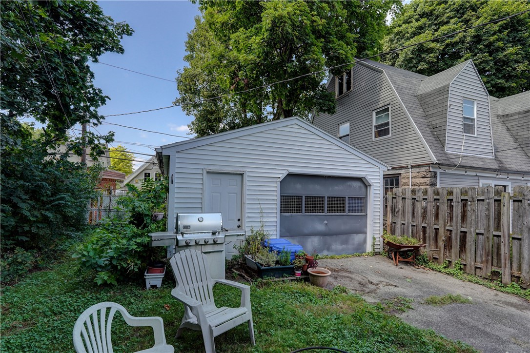 284 Benton Street Rochester, NY 14620 - Photo 29 of 30 Gallery Image 29