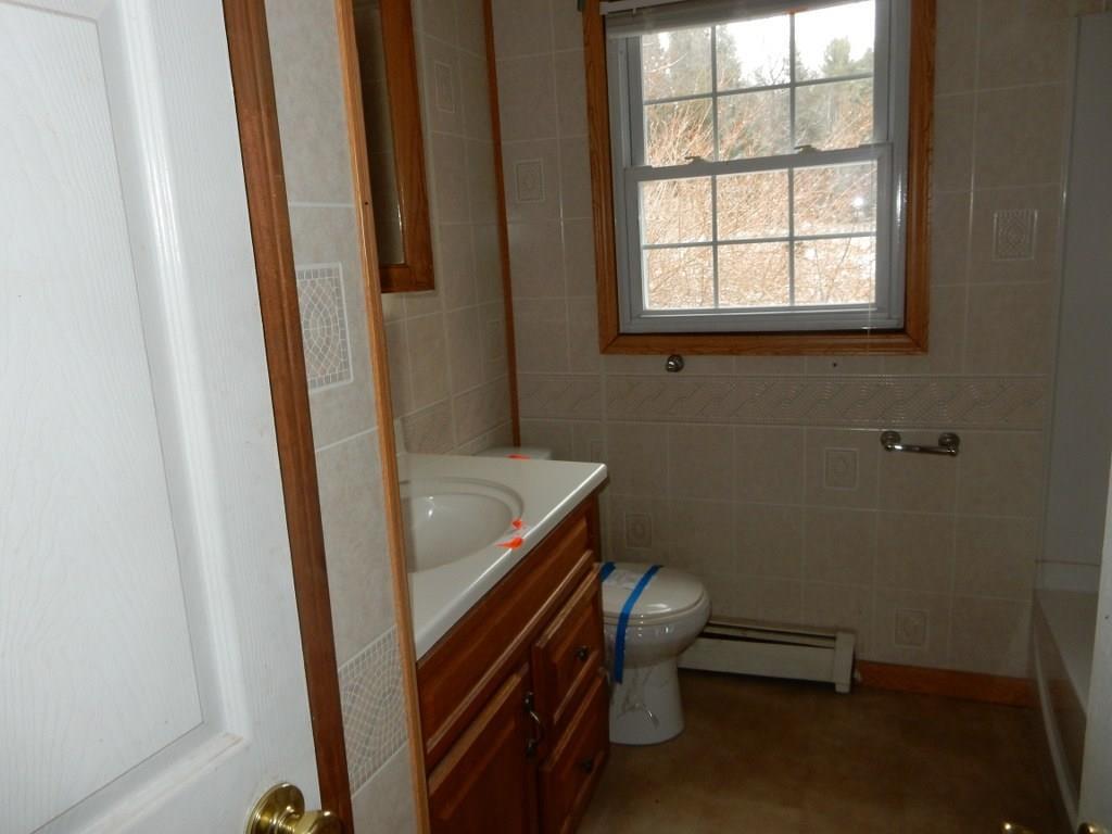 23 Barbara Street Springvale, ME 04083 - Photo 6 of 18 Photo