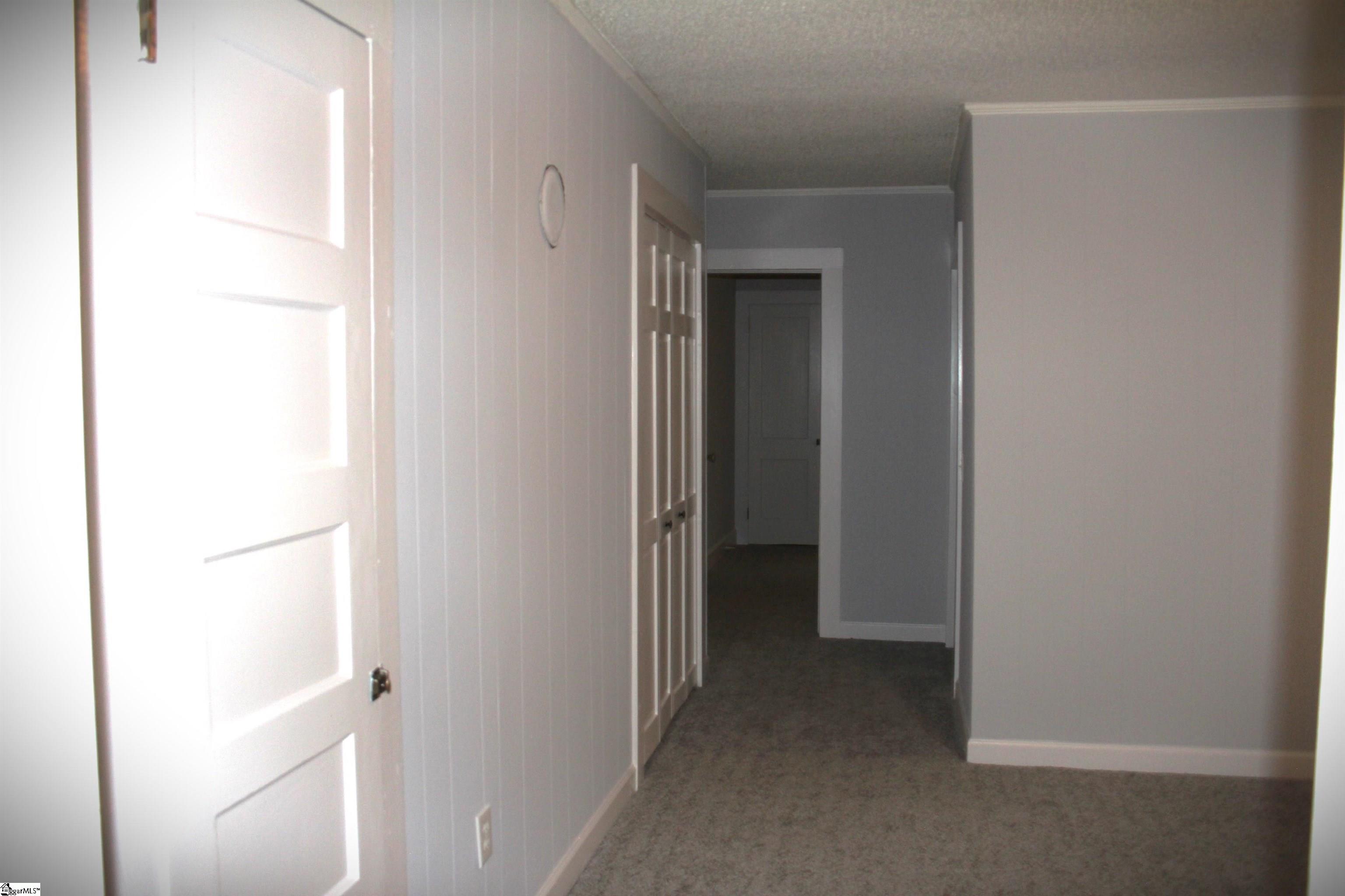 121 Oaklawn Road Pelzer, SC 29669 - Photo 15 of 36