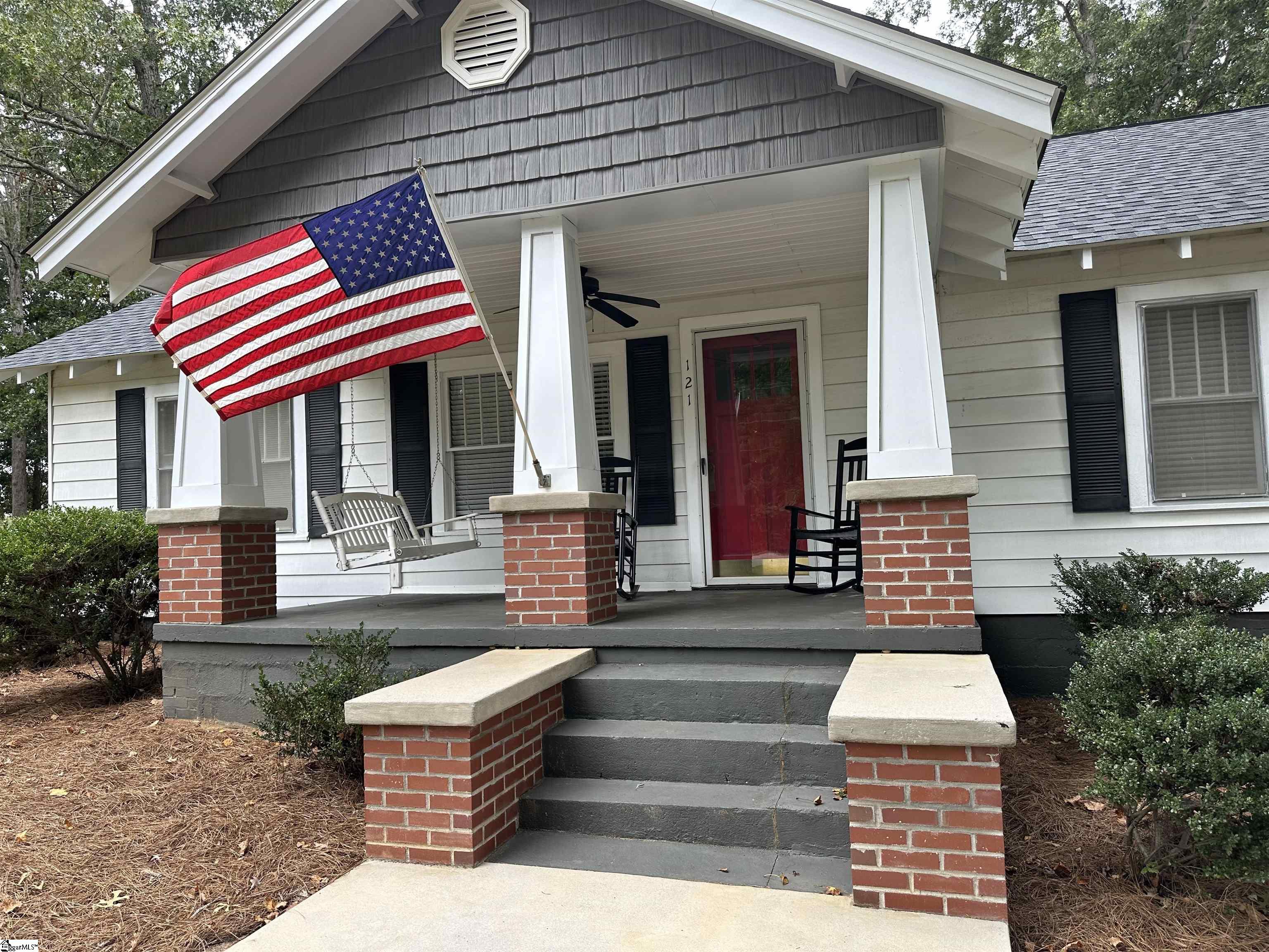 121 Oaklawn Road Pelzer, SC 29669 - Photo 2 of 36