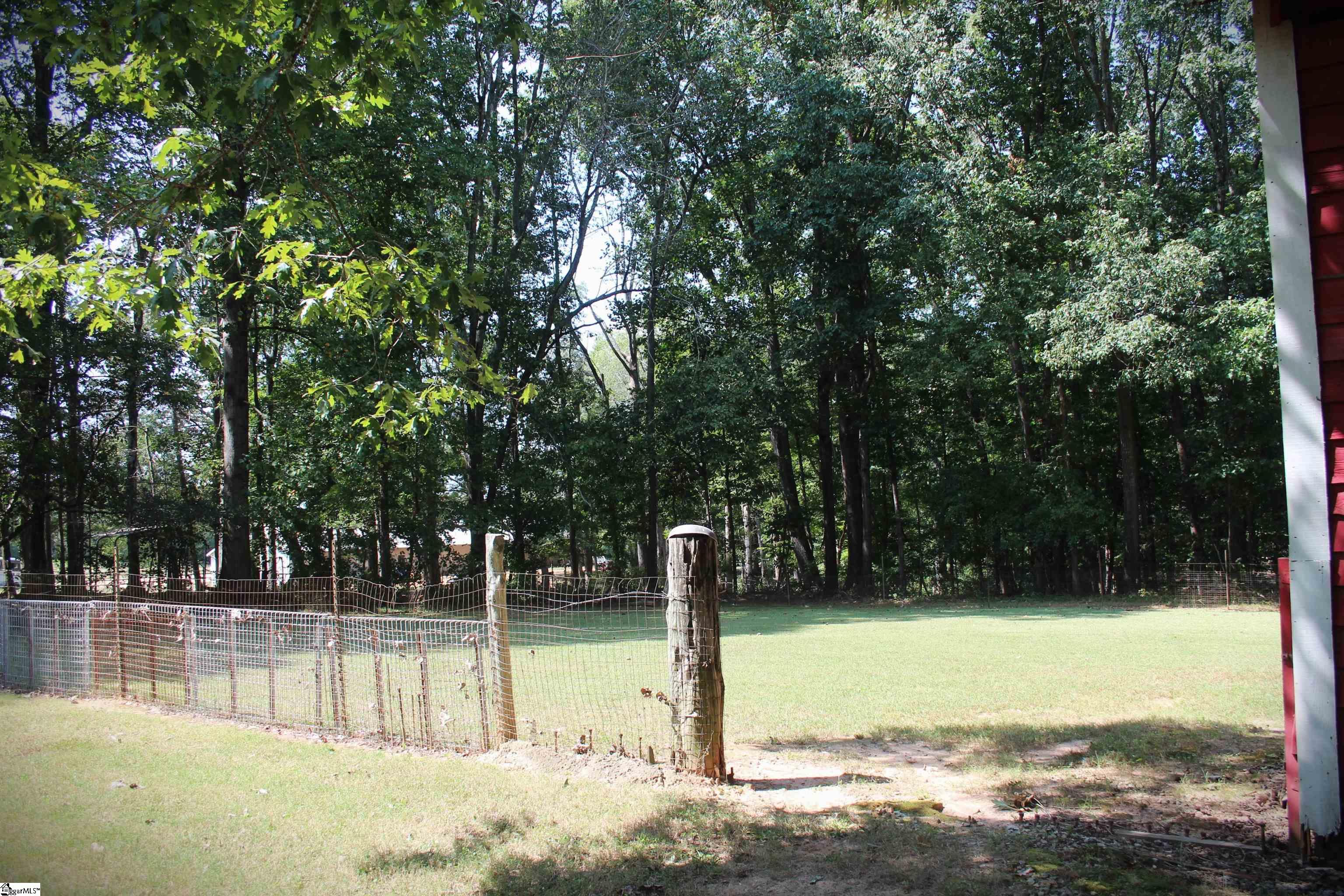 121 Oaklawn Road Pelzer, SC 29669 - Photo 29 of 36