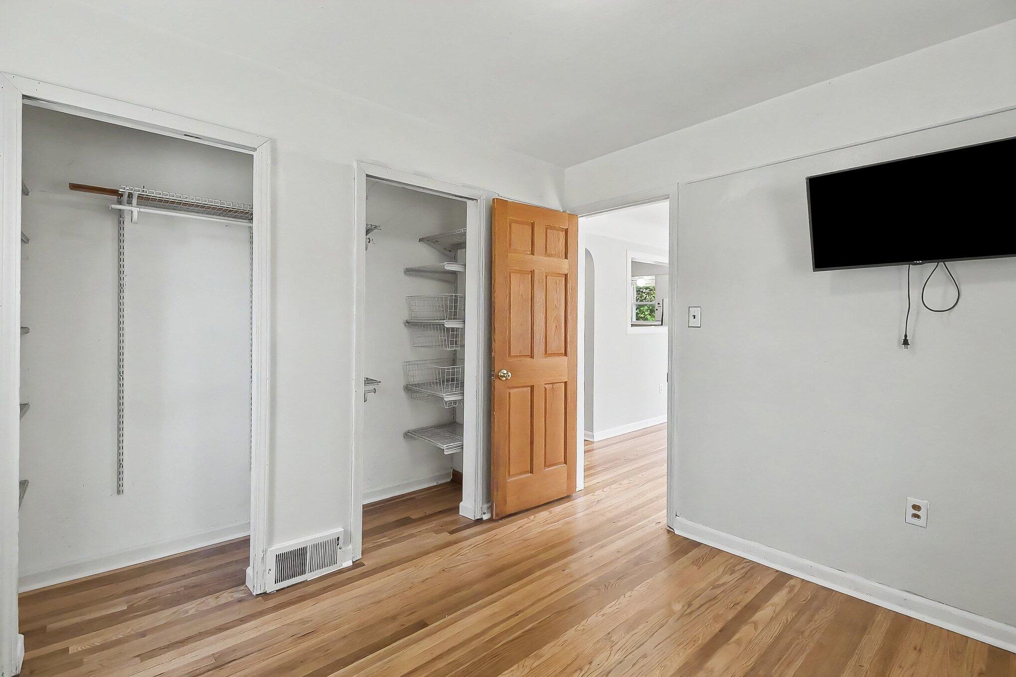 47709 Greenview Road Utica, MI 48317 - Photo 6 of 30 018_file_8681