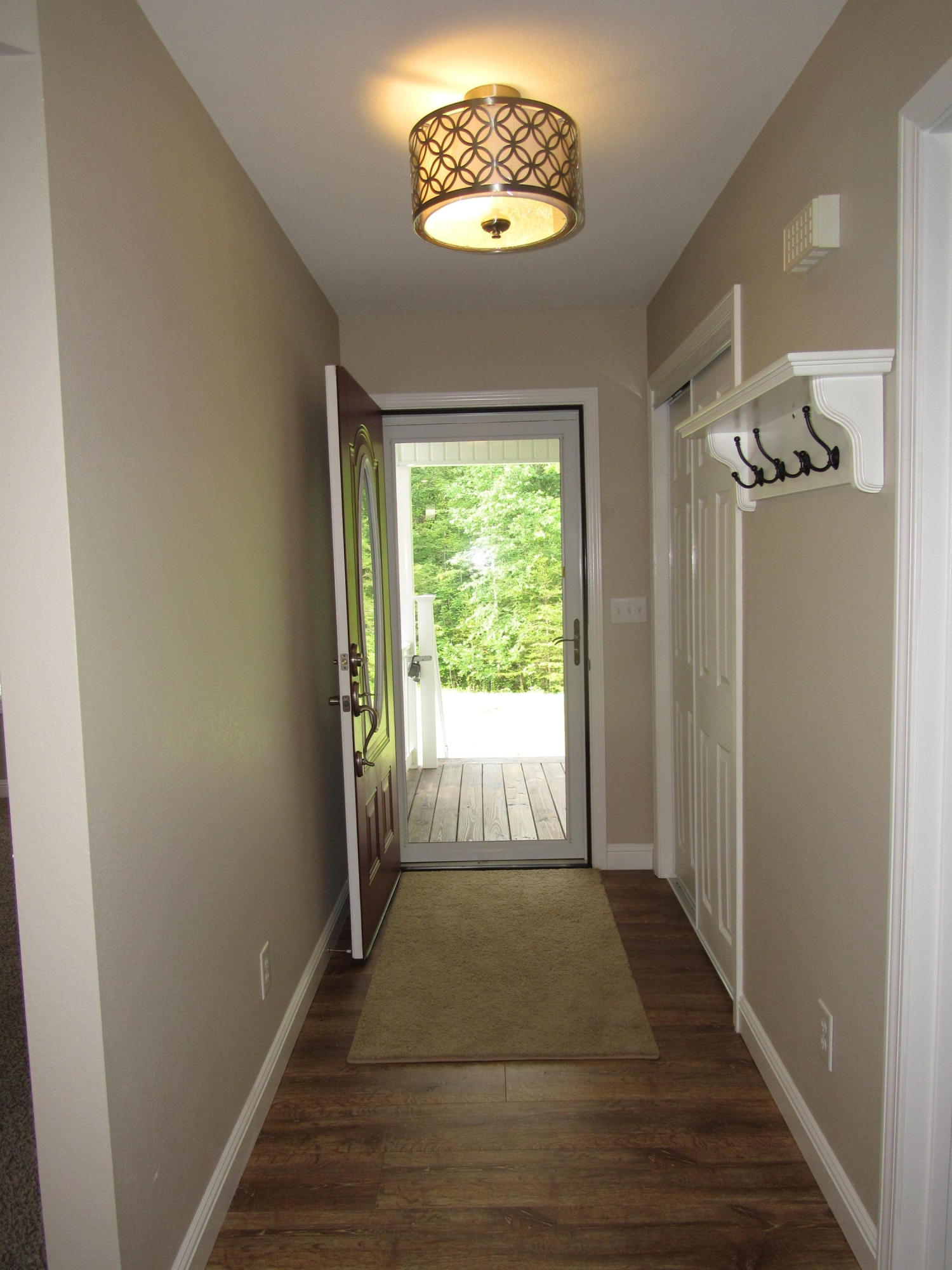 5218 Banner-Roslin Road Jamestown, TN 38556 - Photo 11 of 40 Entry Way