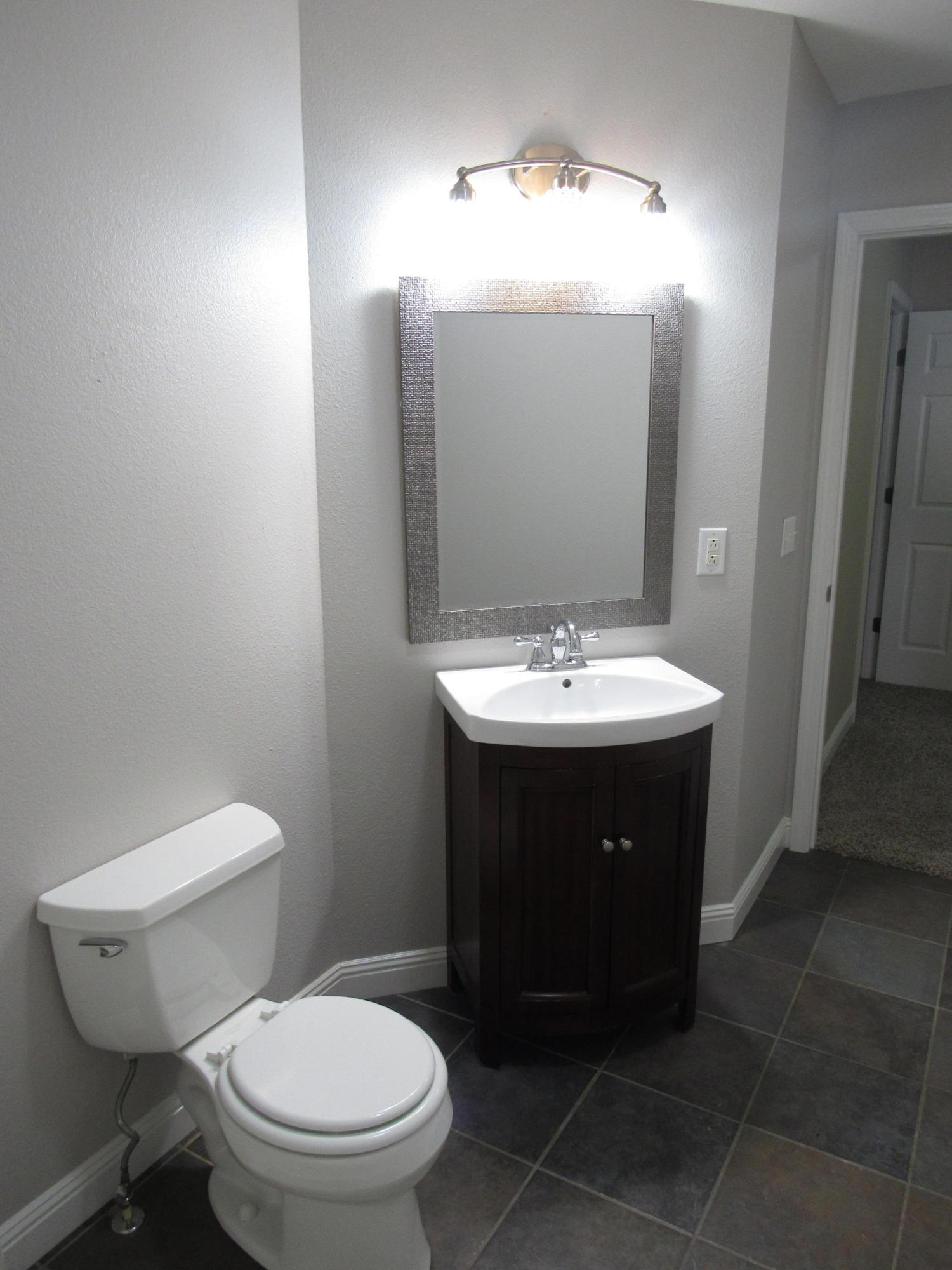 5218 Banner-Roslin Road Jamestown, TN 38556 - Photo 30 of 40 Upstairs Bathroom