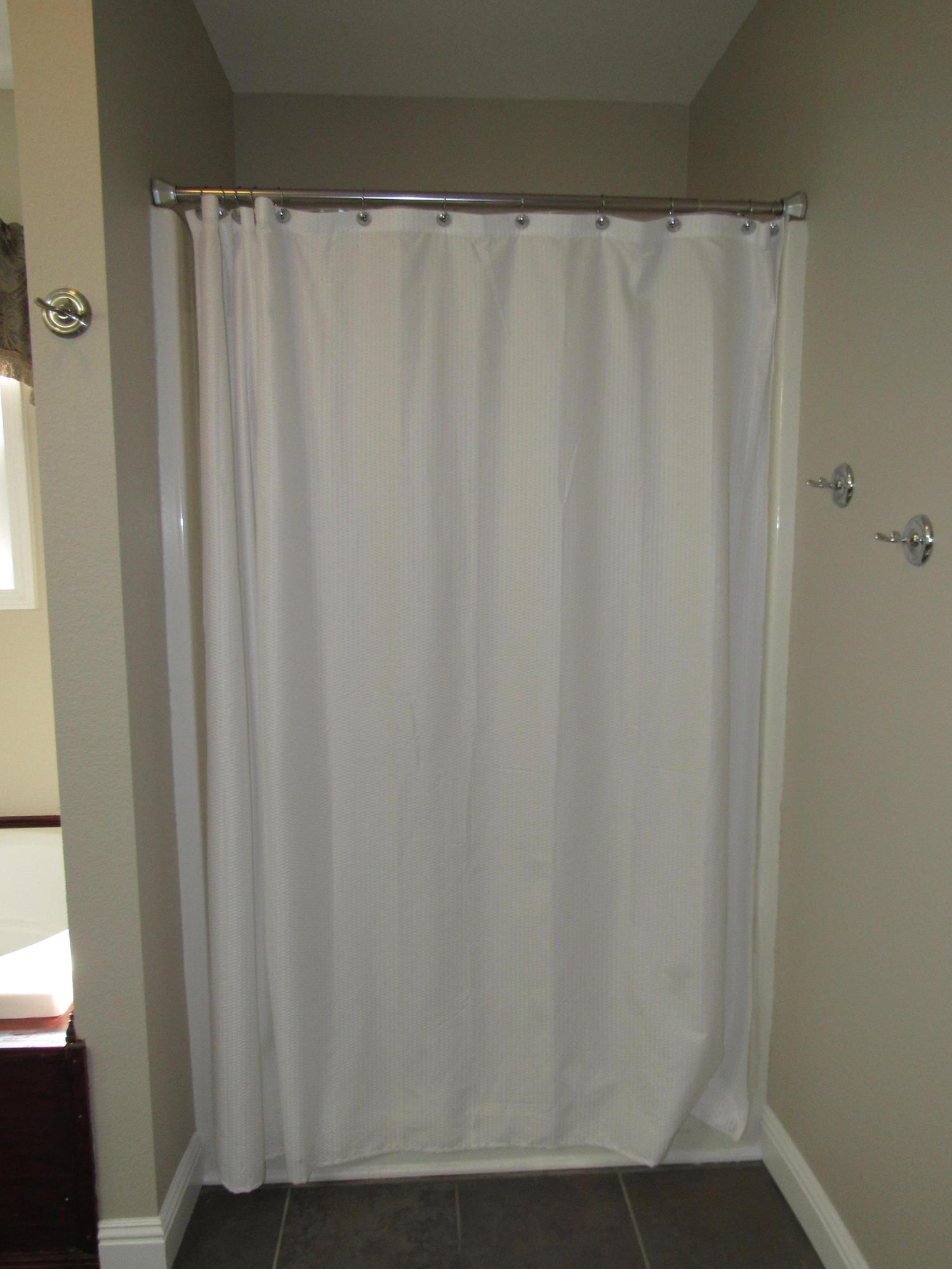 5218 Banner-Roslin Road Jamestown, TN 38556 - Photo 37 of 40 Master Walk in Shower