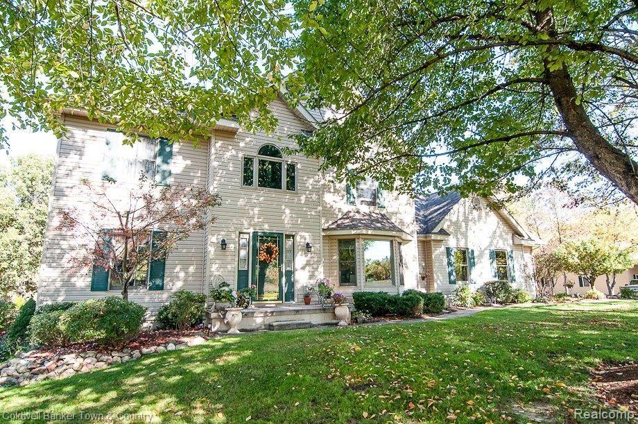 4885 Crooked Lake Road Howell, MI 48843 - Photo 2 of 35 Welcome Home