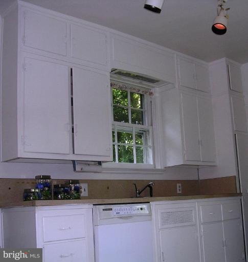 212 North Tyrone Road Baltimore, MD 21212 - Photo 11 of 24 Kitchen #2