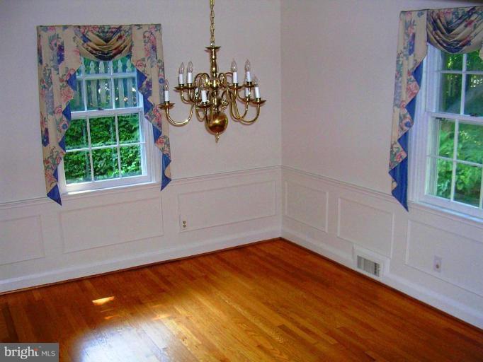 212 North Tyrone Road Baltimore, MD 21212 - Photo 12 of 24 Dining Room #3