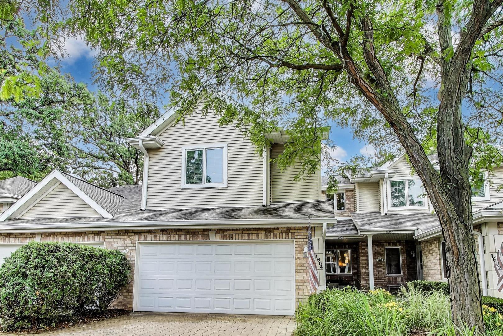 1604 Park Ridge Point Park Ridge, IL 60068 - Photo 1 of 33