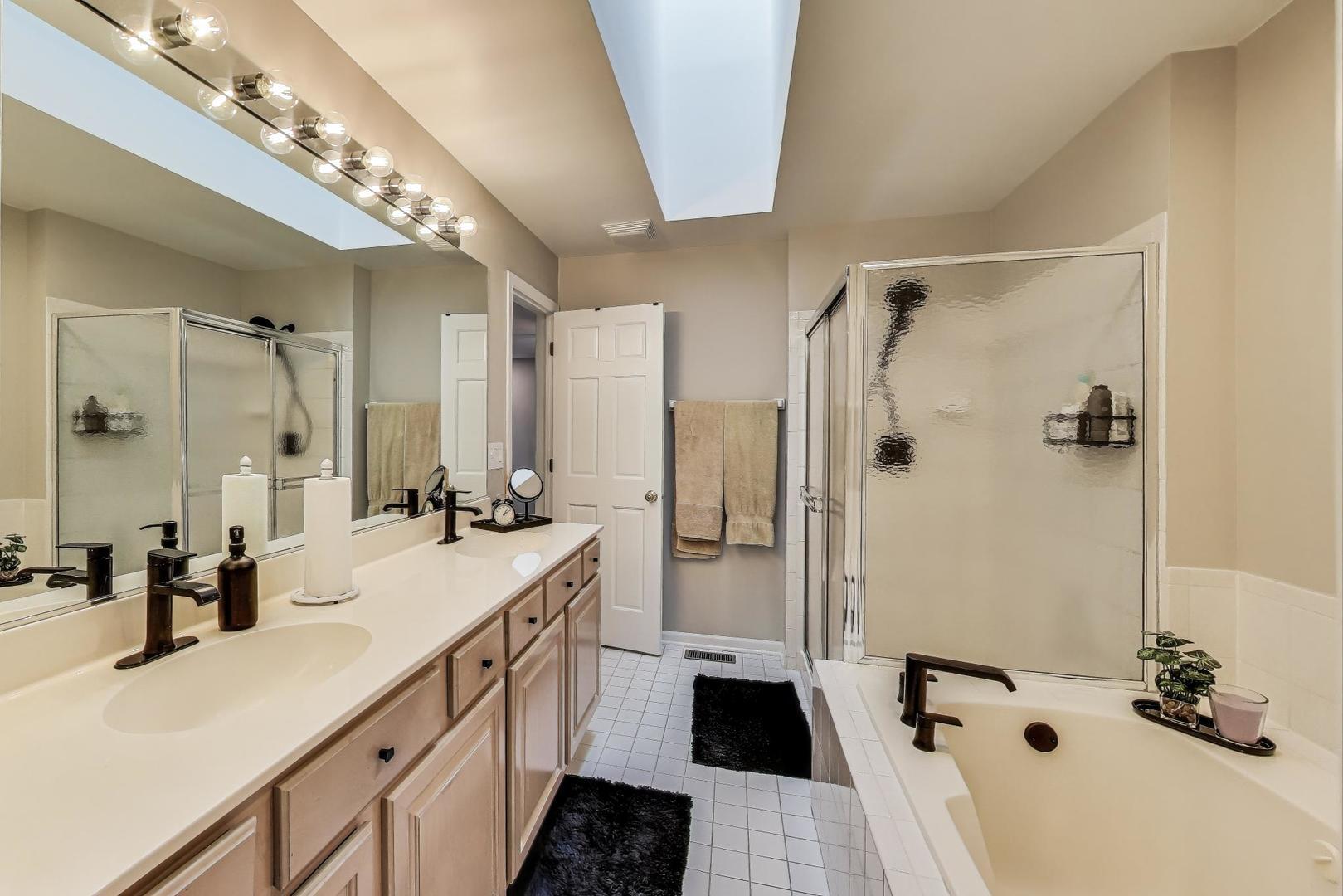 1604 Park Ridge Point Park Ridge, IL 60068 - Photo 18 of 33