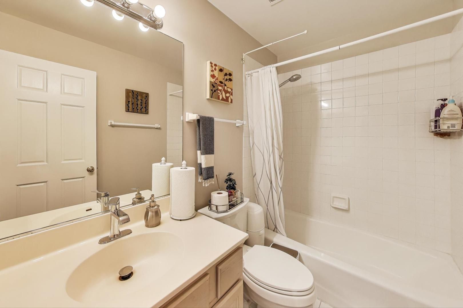 1604 Park Ridge Point Park Ridge, IL 60068 - Photo 22 of 33