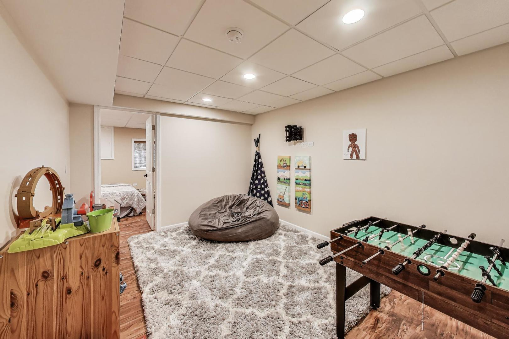 1604 Park Ridge Point Park Ridge, IL 60068 - Photo 23 of 33