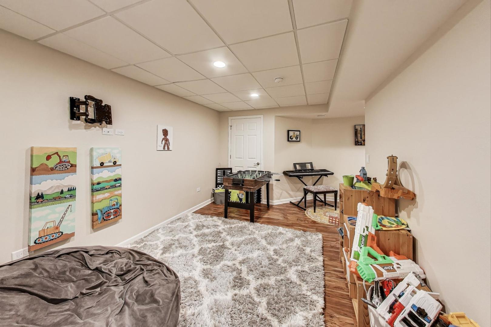 1604 Park Ridge Point Park Ridge, IL 60068 - Photo 24 of 33