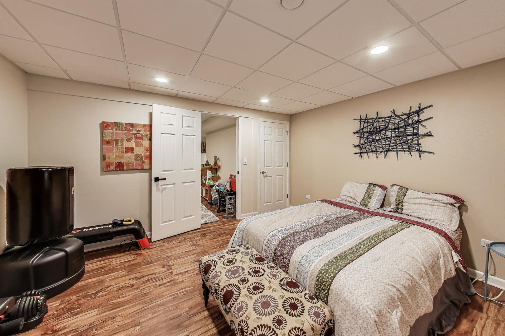 1604 Park Ridge Point Park Ridge, IL 60068 - Photo 27 of 33