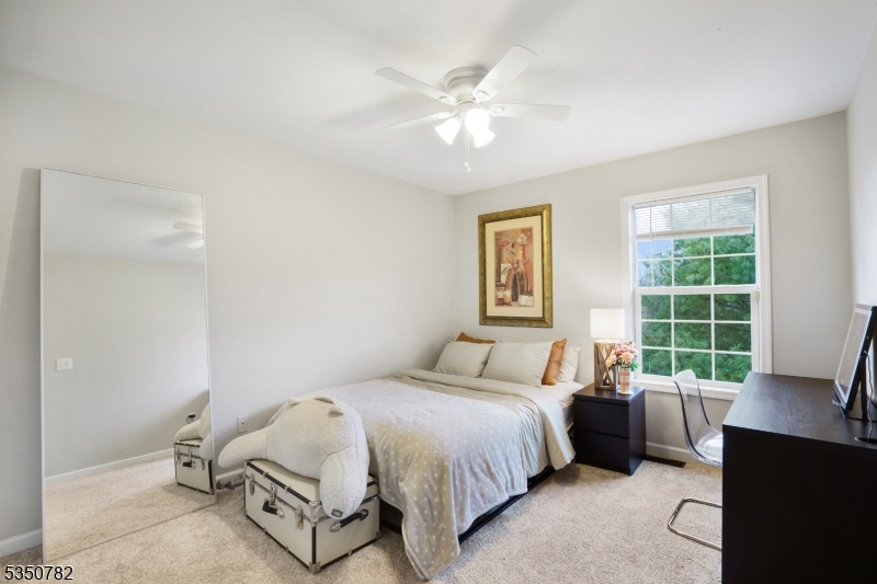 29 Winding Way Hamburg, NJ 07419 - Photo 13 of 17