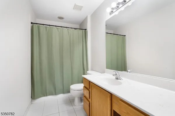 $3,000 | 29 Winding Way, Hamburg, NJ 07419