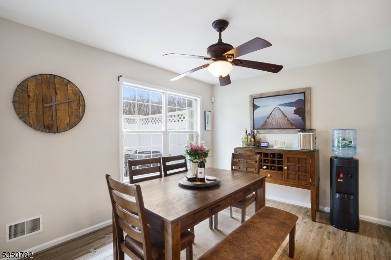 29 Winding Way Hamburg, NJ 07419 - Photo 5 of 17