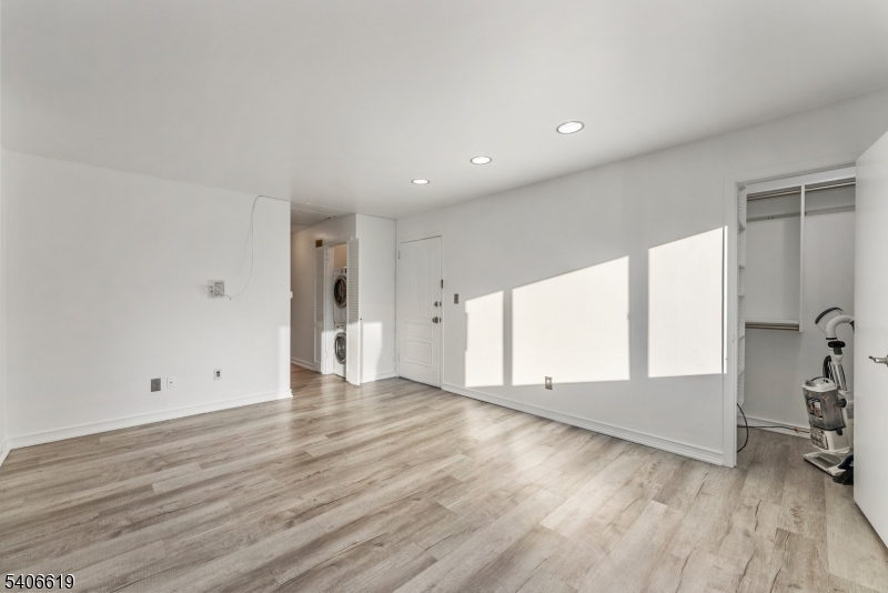 1 Dunn Road West Orange, NJ 07052 - Photo 5 of 17