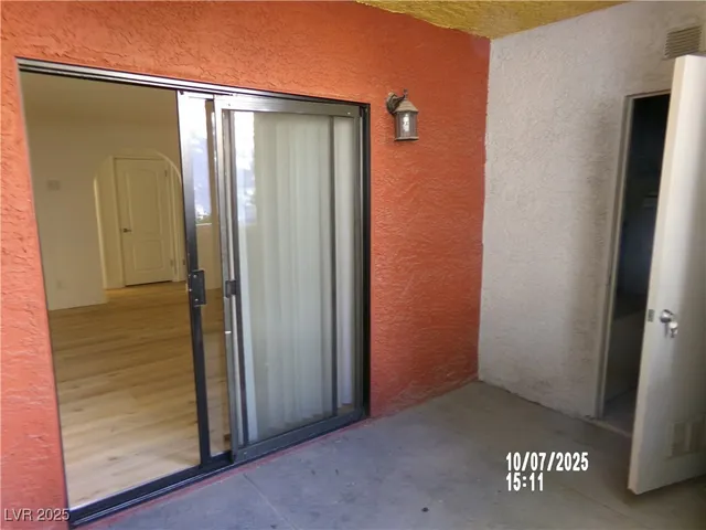 $179,000 | 2700 North Rainbow Boulevard, Unit 1105, Las Vegas, NV 89108