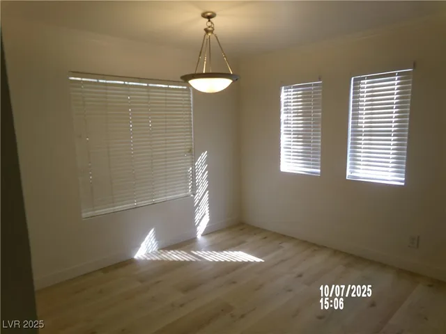 $179,000 | 2700 North Rainbow Boulevard, Unit 1105, Las Vegas, NV 89108
