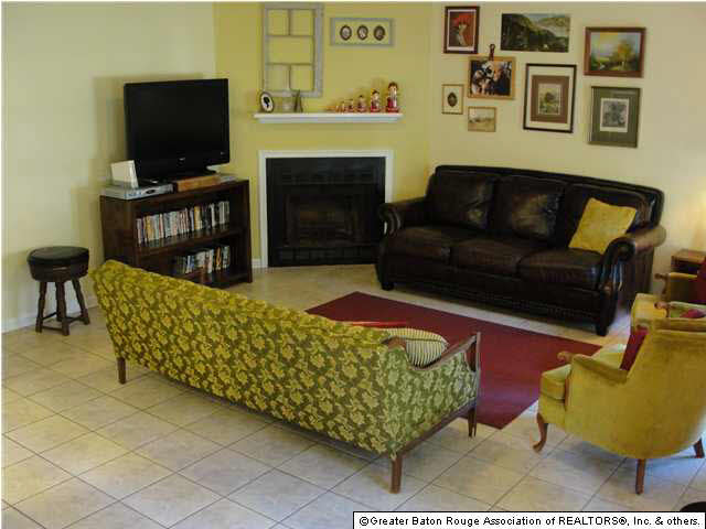 1486 Lila Street Baton Rouge, LA 70820 - Photo 3 of 21 Gallery Image 3