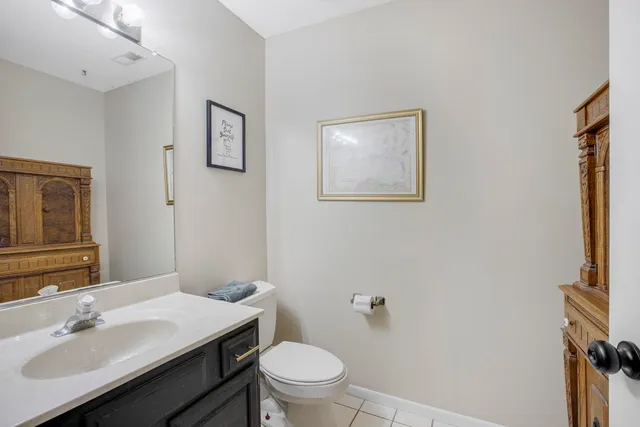 $374,900 | 814 Roger Road, Woodstock, IL 60098