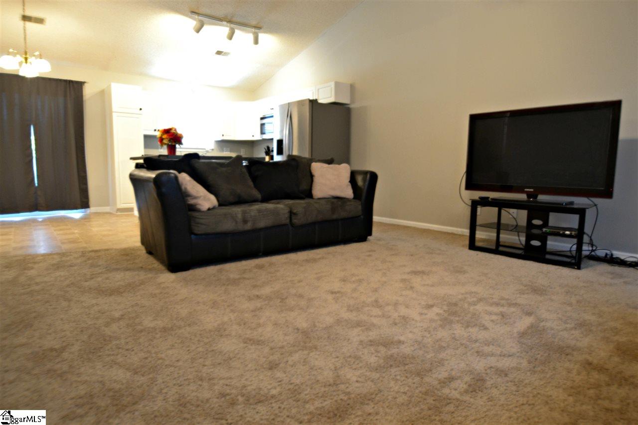 306 Mint Leaf Court Fountain Inn, SC 29644 - Photo 3 of 26