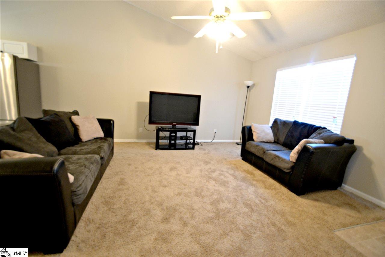 306 Mint Leaf Court Fountain Inn, SC 29644 - Photo 4 of 26