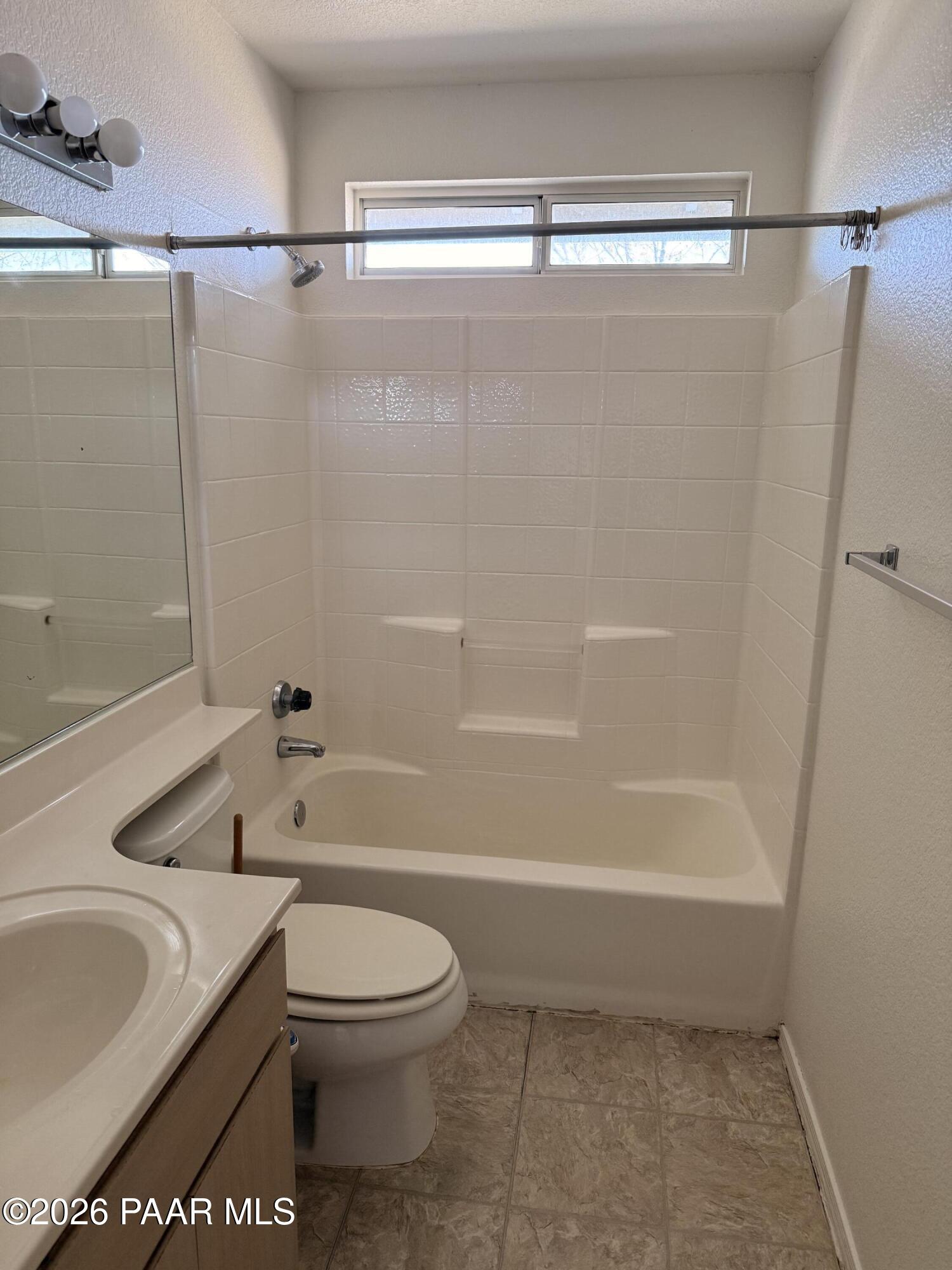 3059 Smokey Road, Unit 21E Prescott, AZ 86301 - Photo 12 of 20 2nd bath smokey