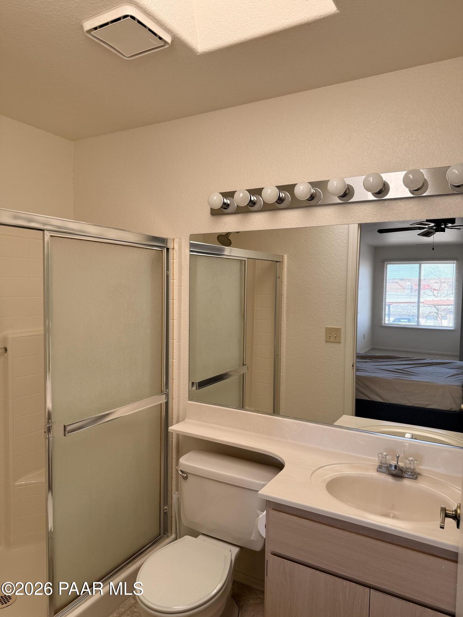 3059 Smokey Road, Unit 21E Prescott, AZ 86301 - Photo 10 of 20 Primary bath