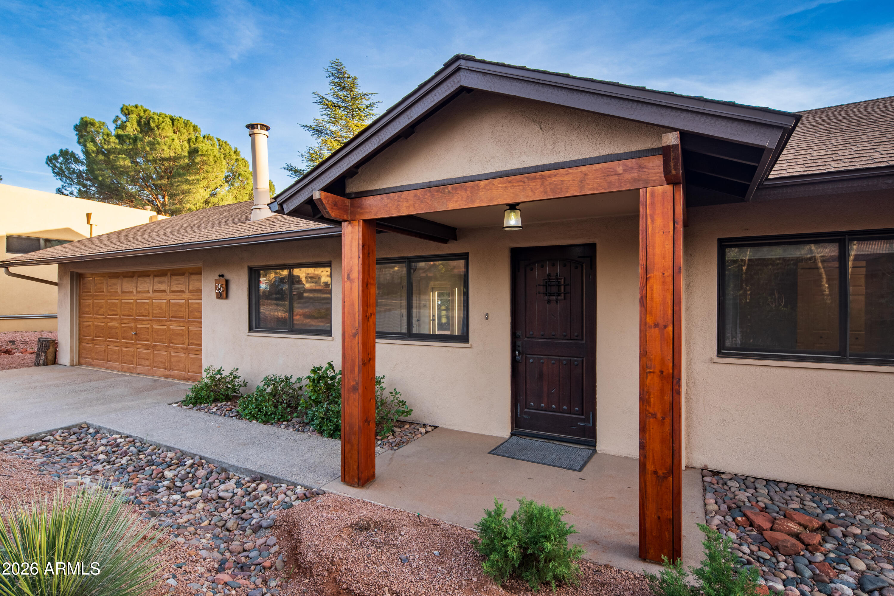 25 Spur Court Sedona, AZ 86351 - Photo 4 of 38 Front Entrance