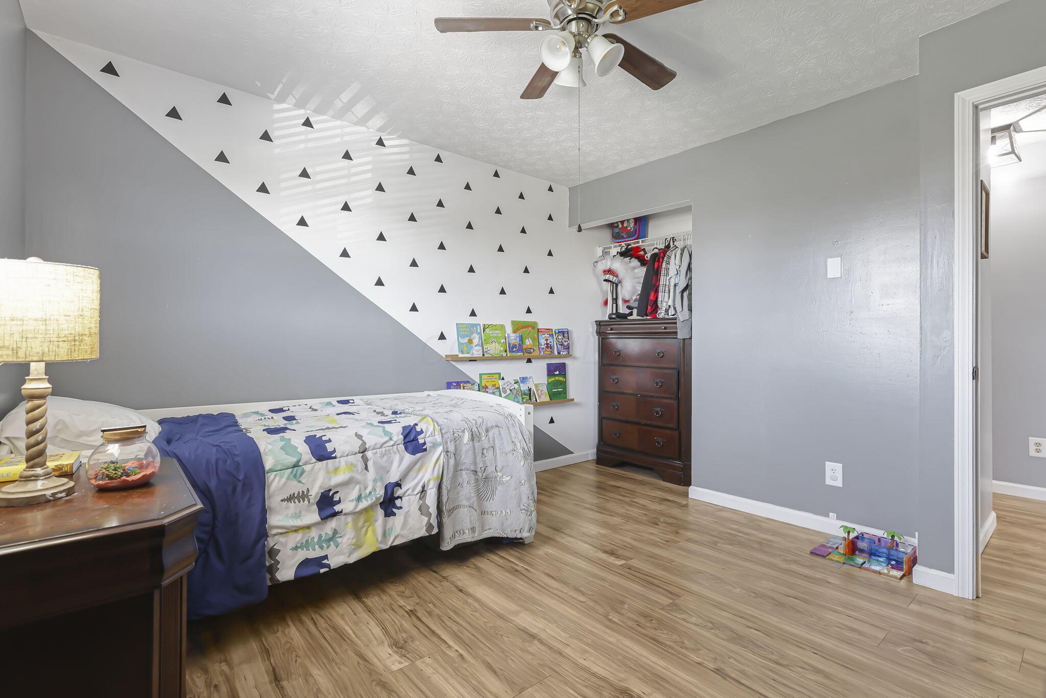 25864 Shoemaker Road Circleville, OH 43113 - Photo 32 of 85 Bedroom