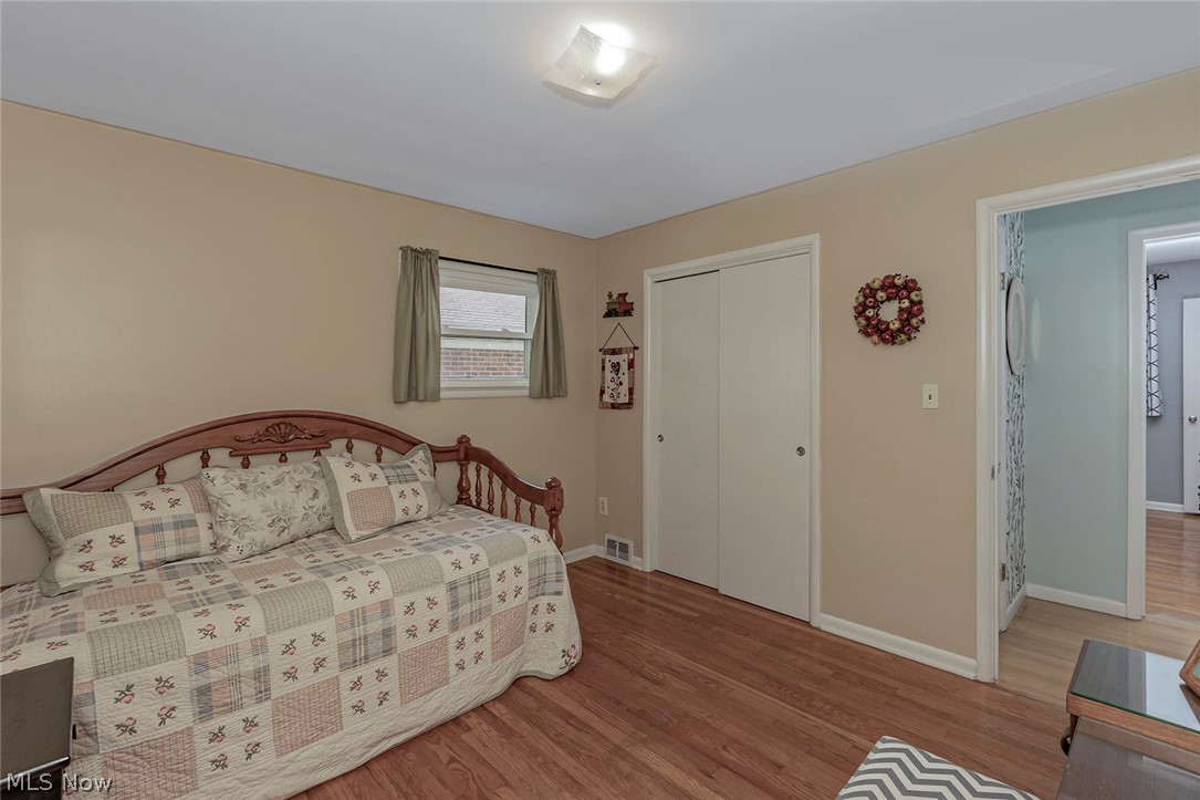 1131 Blanchester Road Lyndhurst, OH 44124 - Photo 21 of 35