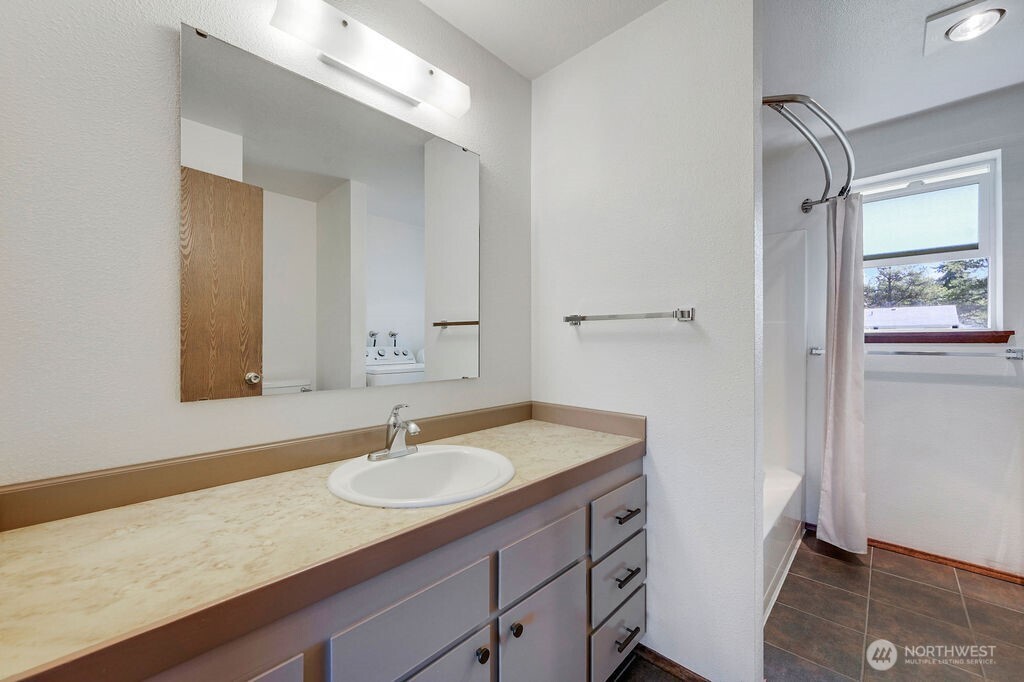 90 Kem Street Port Hadlock, WA 98339 - Photo 17 of 39